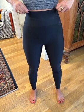 High-Waist Black Alo yoga Leggings